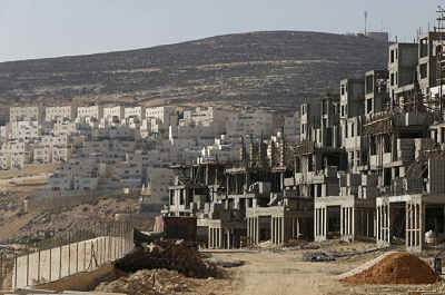 Pendant que la guerre fait rage à Gaza, Israël accélère la construction de colonies en Cisjordanie et à Jérusalem